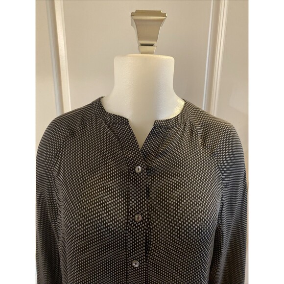 Vince Silk Popover Blouse Black White Long Sleeve Banded Collar Classic Size XS - Picture 2 of 14